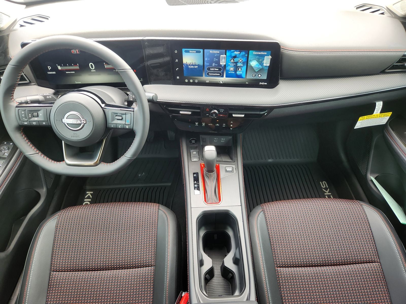 2026 Nissan Kicks SR