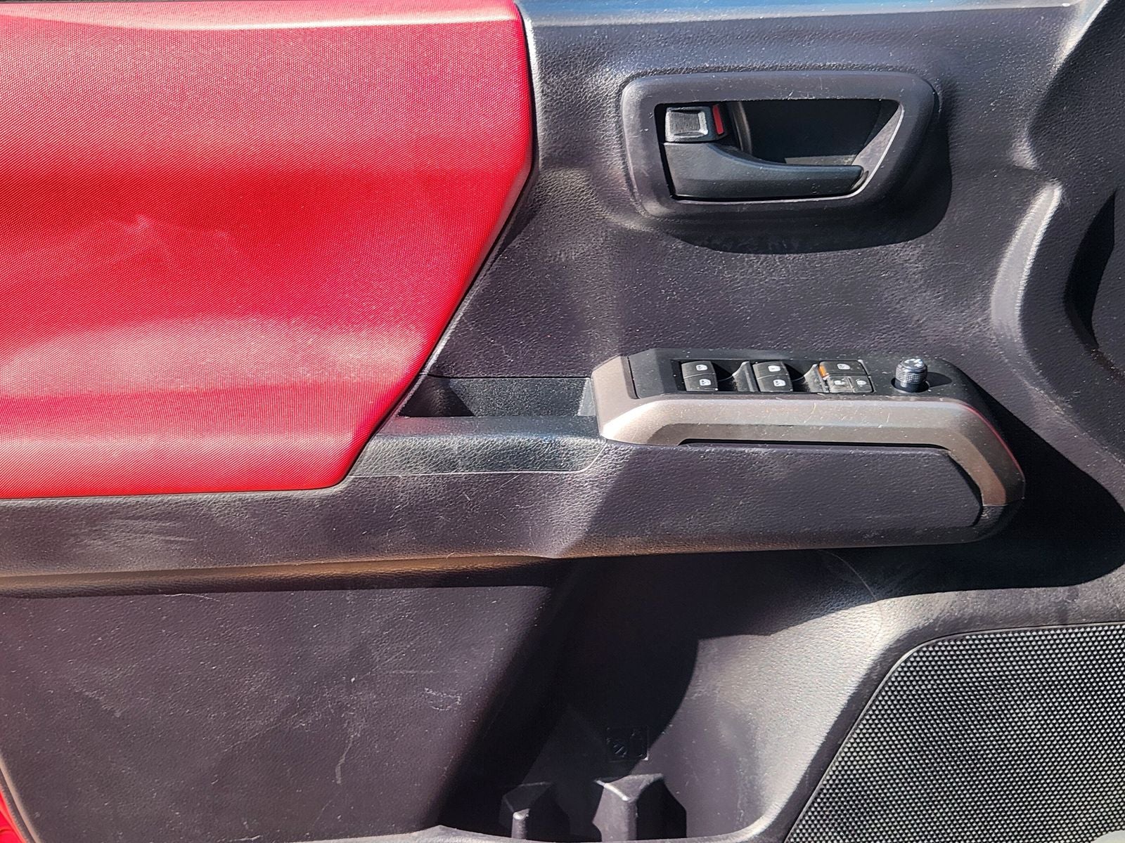2020 Toyota Tacoma SR5 V6