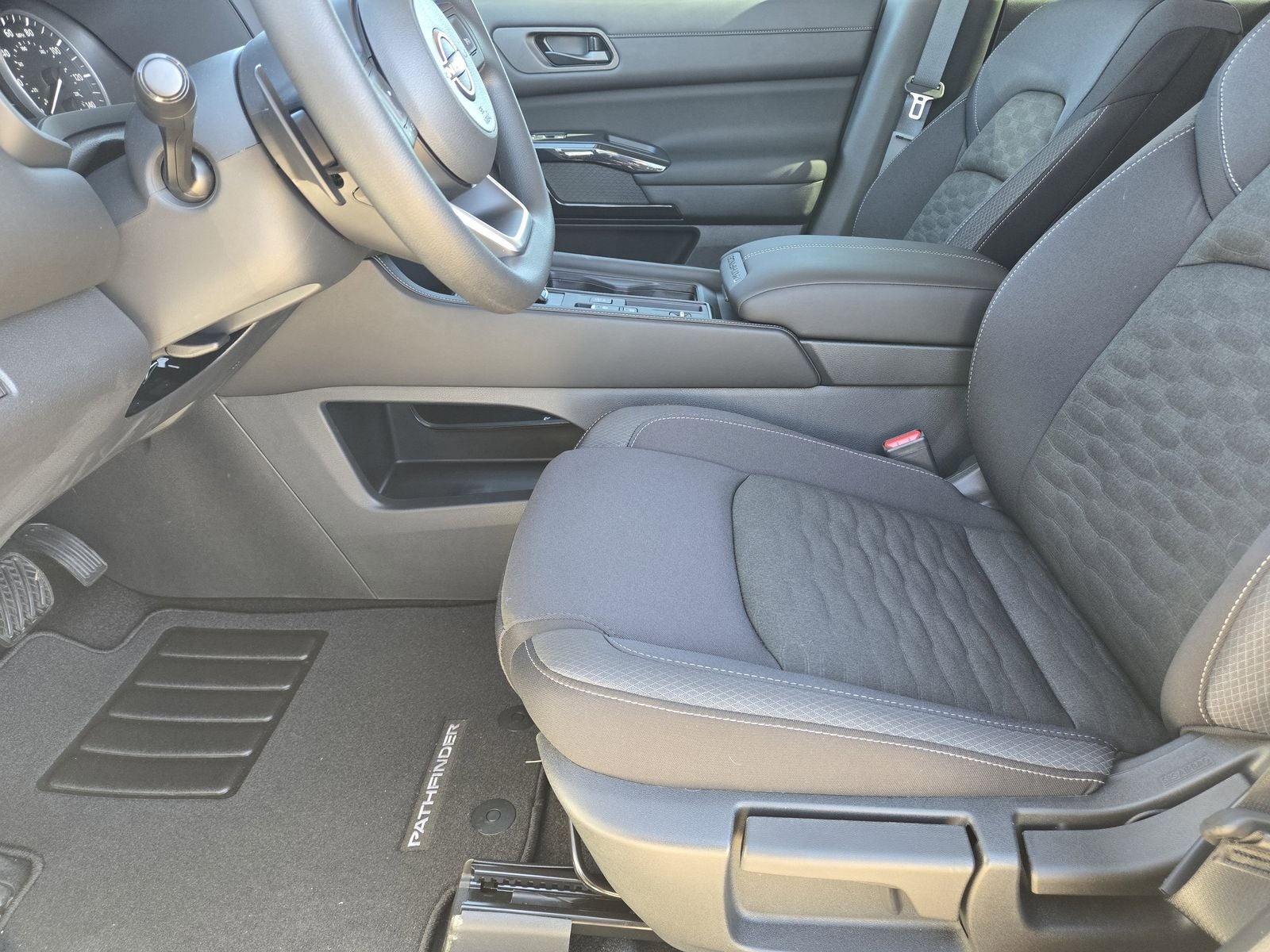 2026 Nissan Pathfinder S