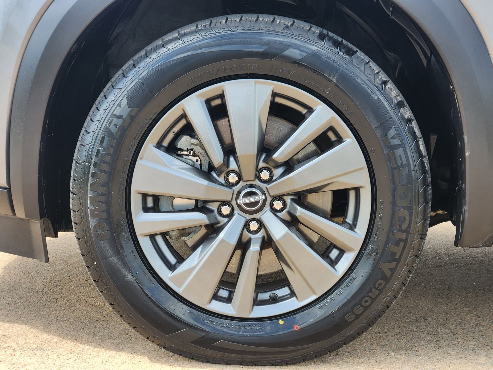 2023 Nissan Pathfinder SV