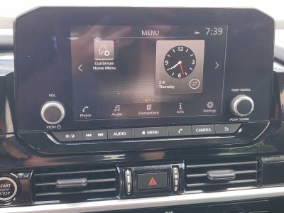 2023 Nissan Pathfinder SV