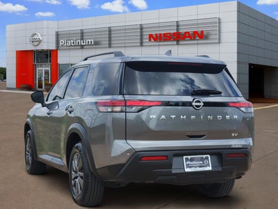 2023 Nissan Pathfinder SV