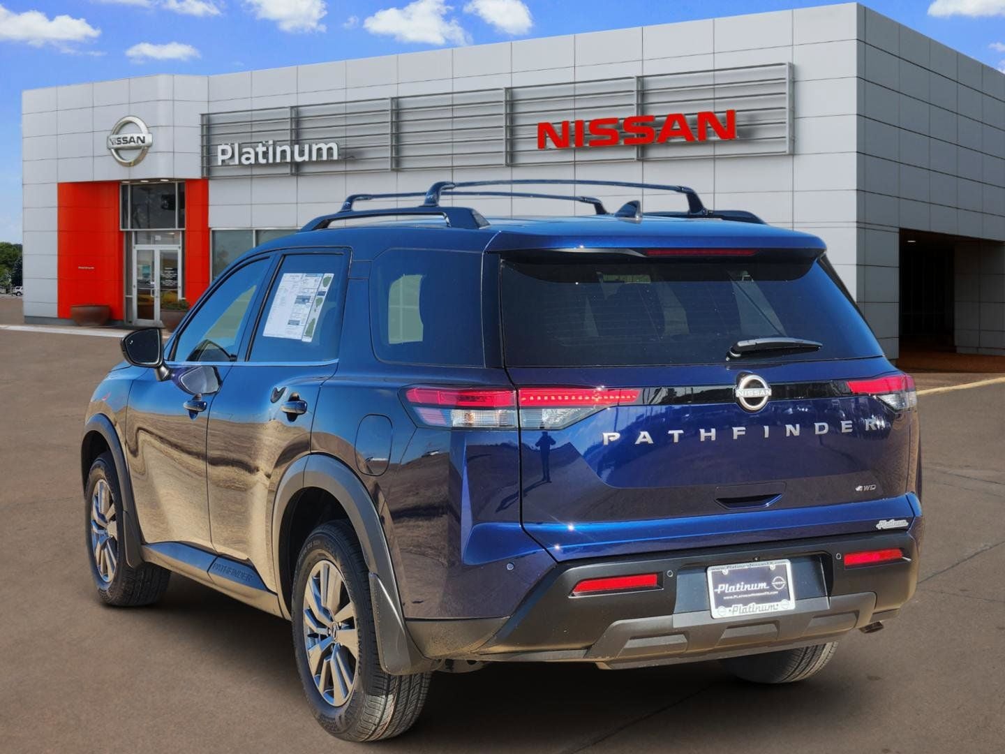 2026 Nissan Pathfinder SV