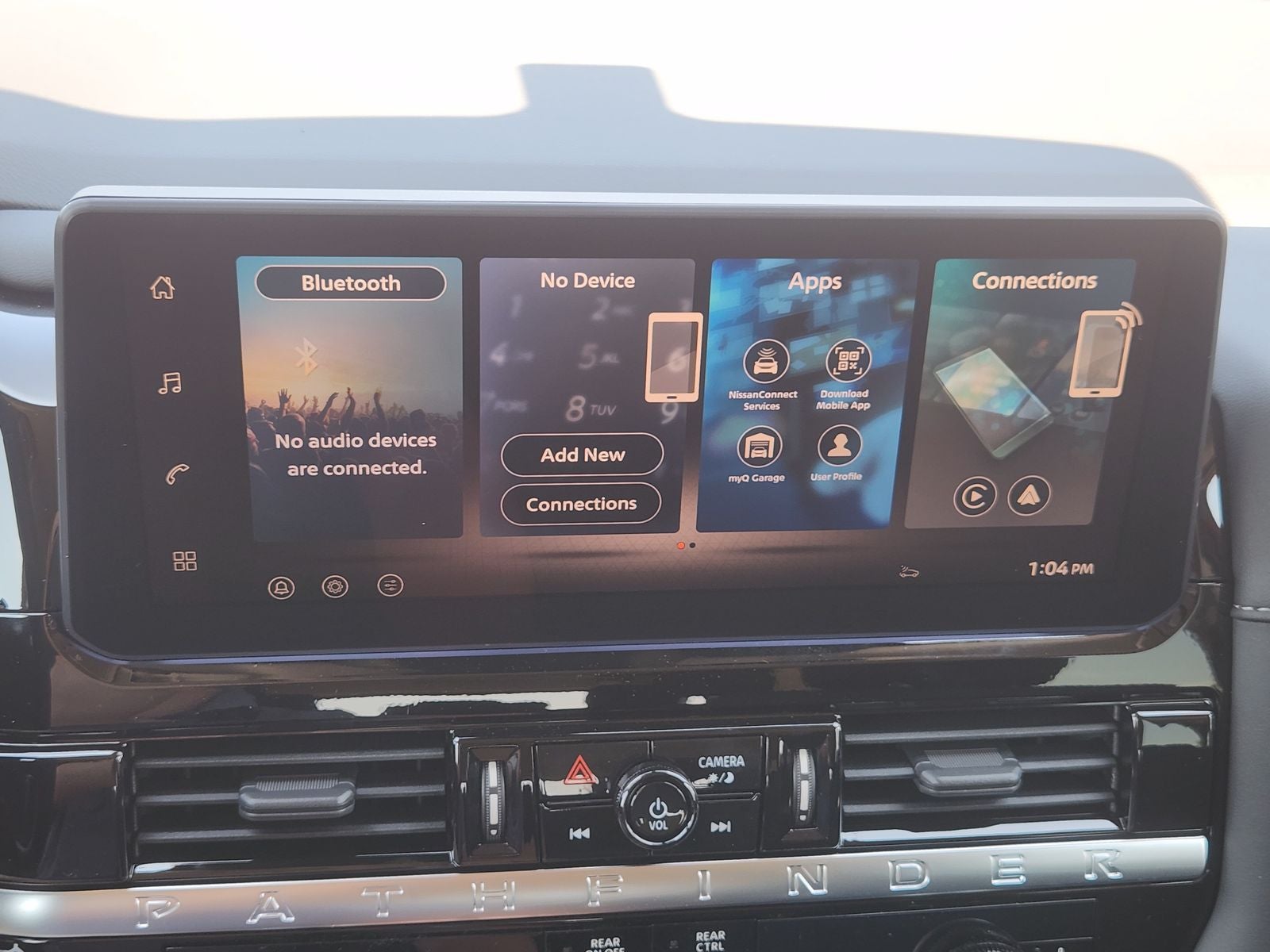 2026 Nissan Pathfinder SV