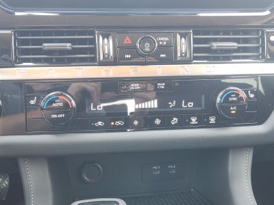 2026 Nissan Pathfinder SV