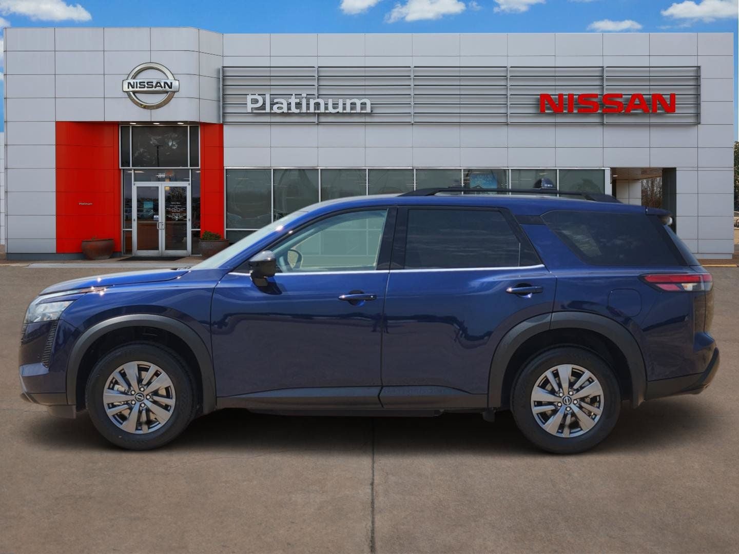 2026 Nissan Pathfinder SV