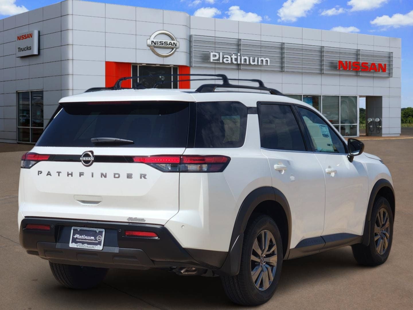 2026 Nissan Pathfinder SV