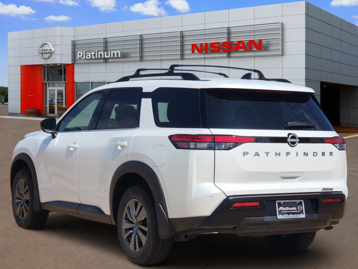 2026 Nissan Pathfinder SV