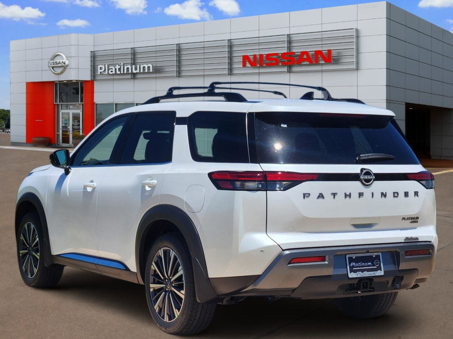 2026 Nissan Pathfinder Platinum