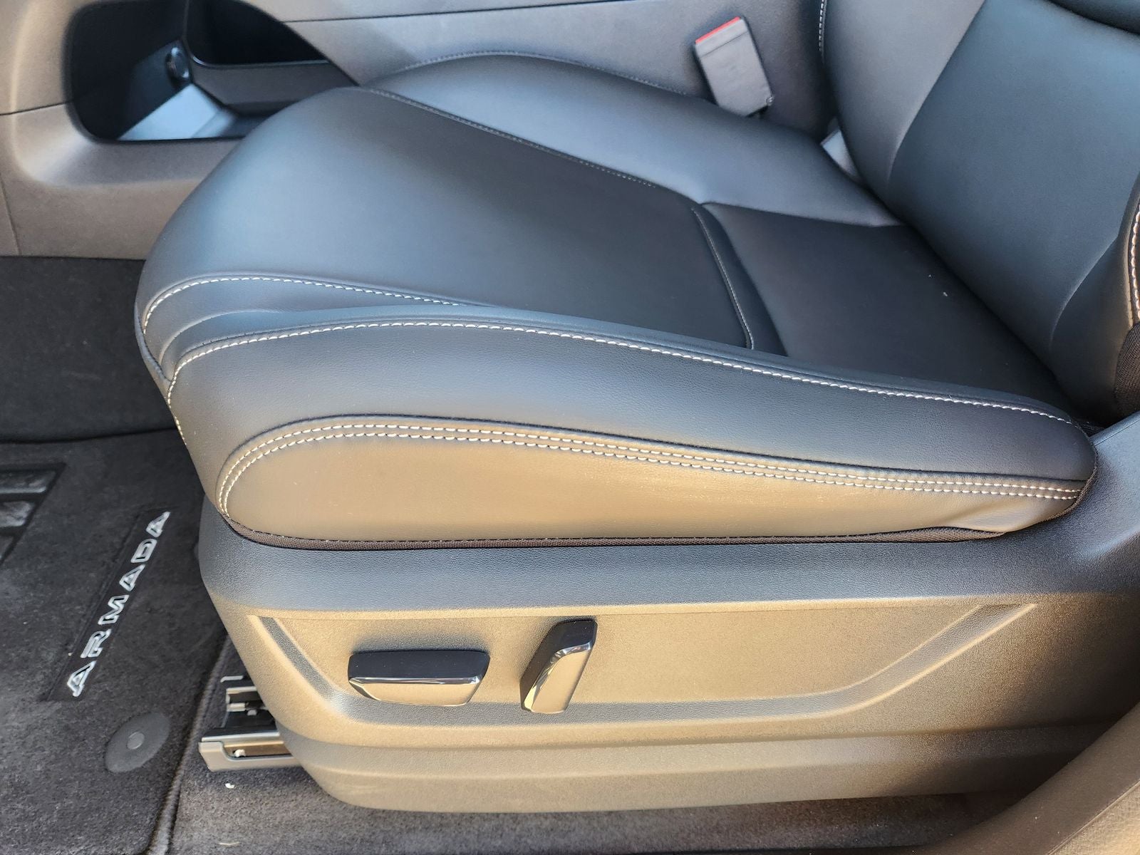 2026 Nissan Armada SV