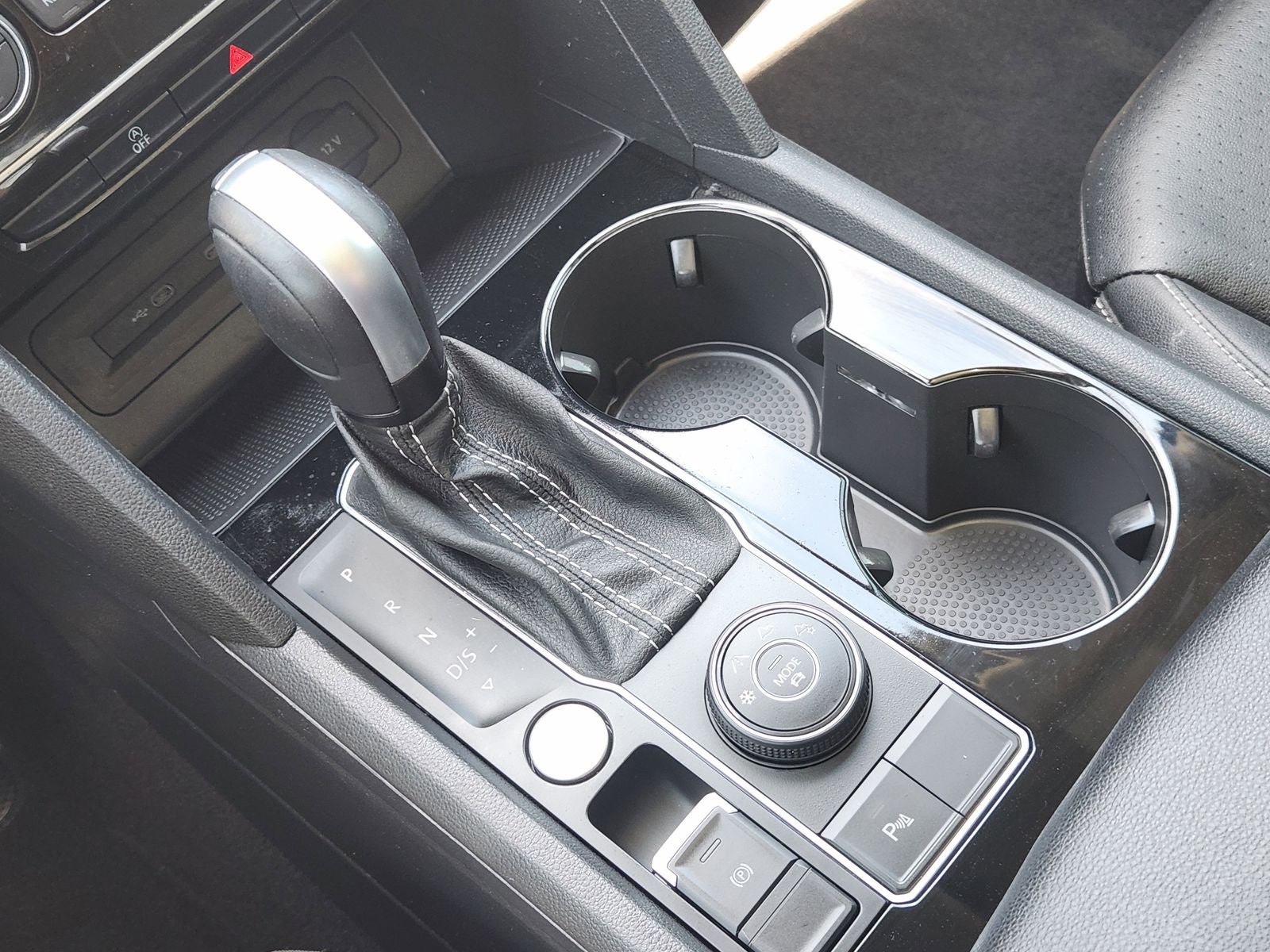 2022 Volkswagen Atlas 3.6L V6 SEL R-Line