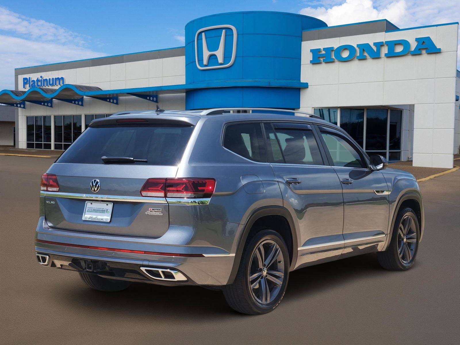 2022 Volkswagen Atlas 3.6L V6 SEL R-Line