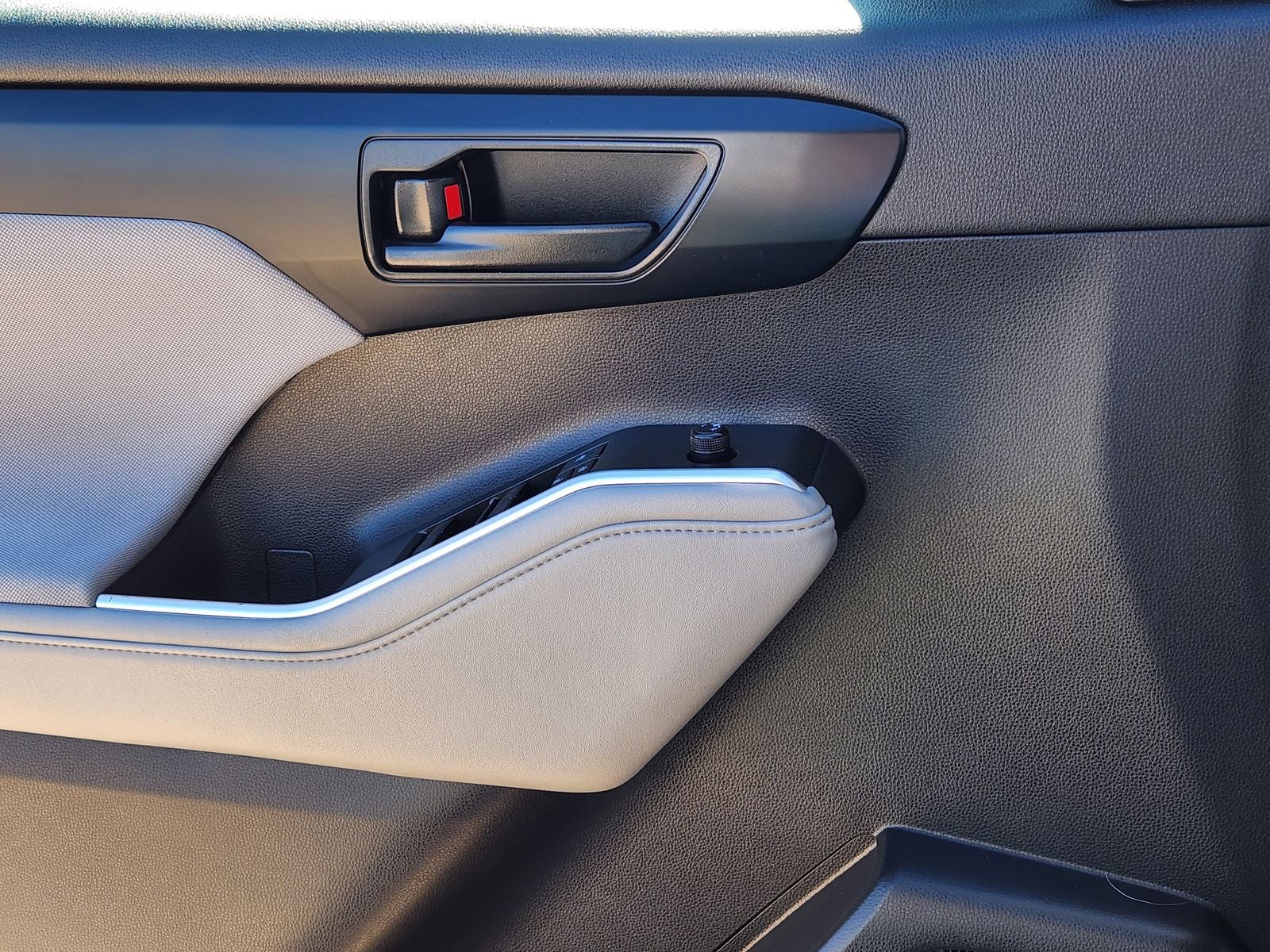 2022 Toyota Highlander L