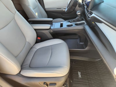 2025 Toyota Sienna XLE
