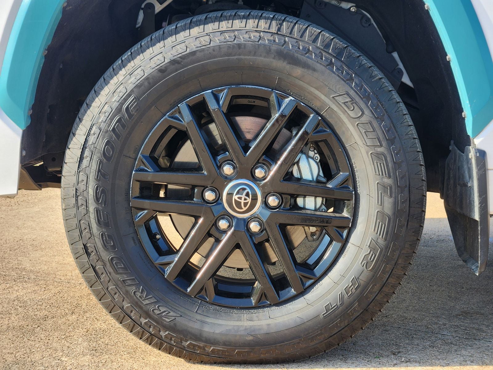 2024 Toyota Tundra 4WD SR5