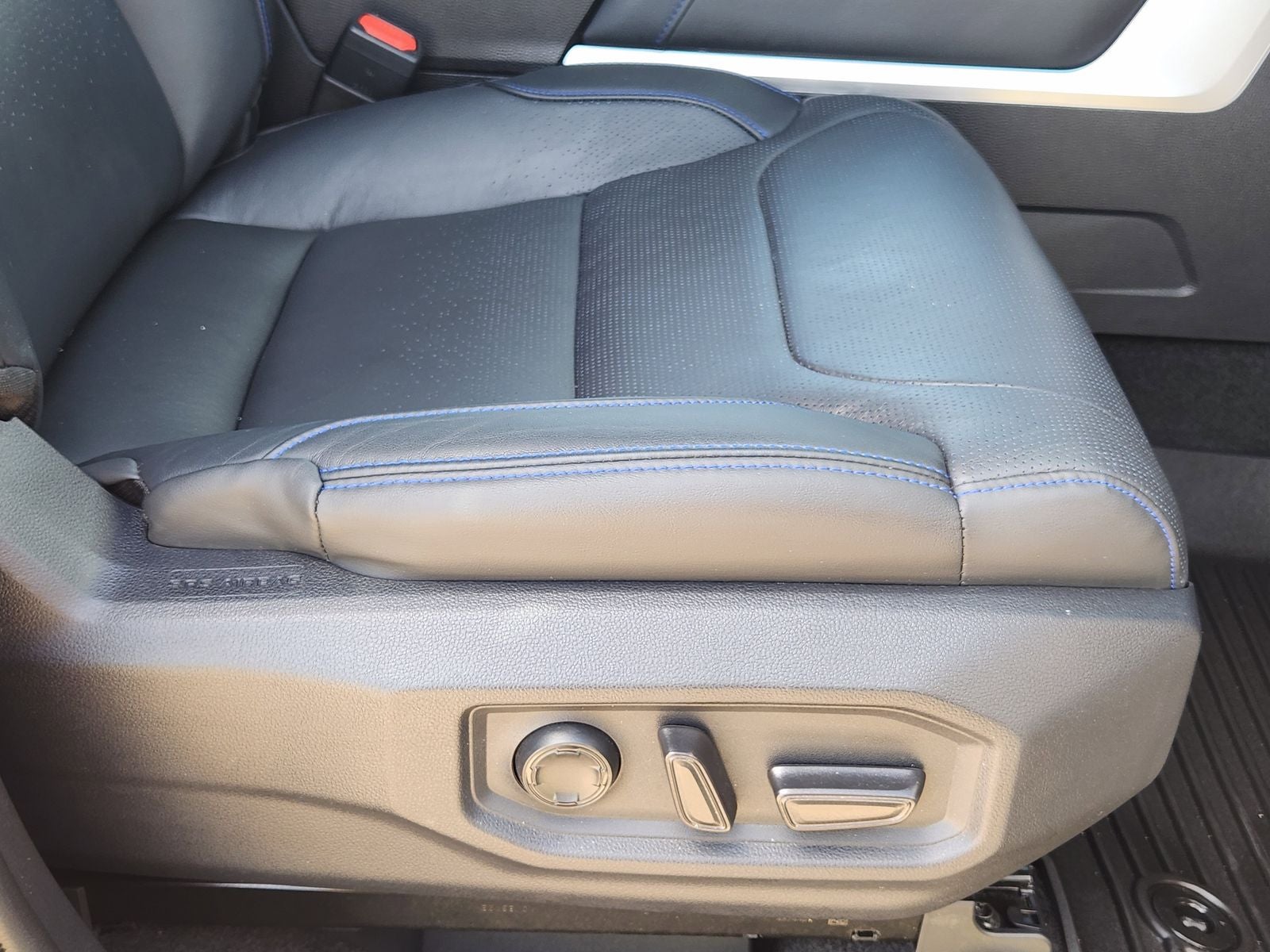2022 Toyota Tundra Platinum