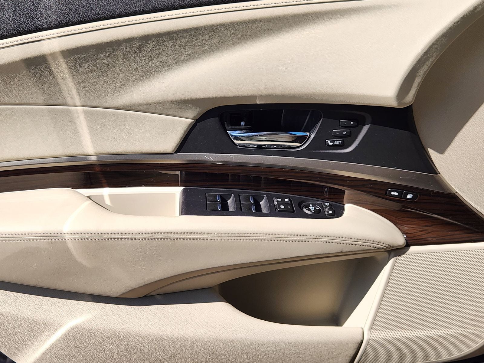 2014 Acura RLX Base Technology Package