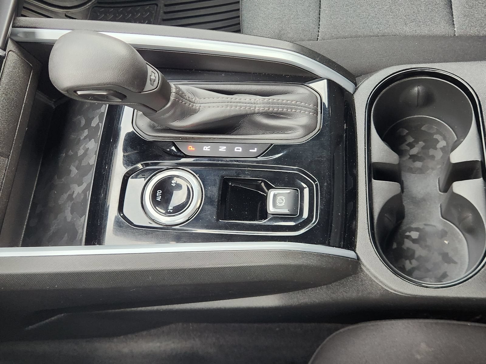 2024 Chevrolet Colorado WT