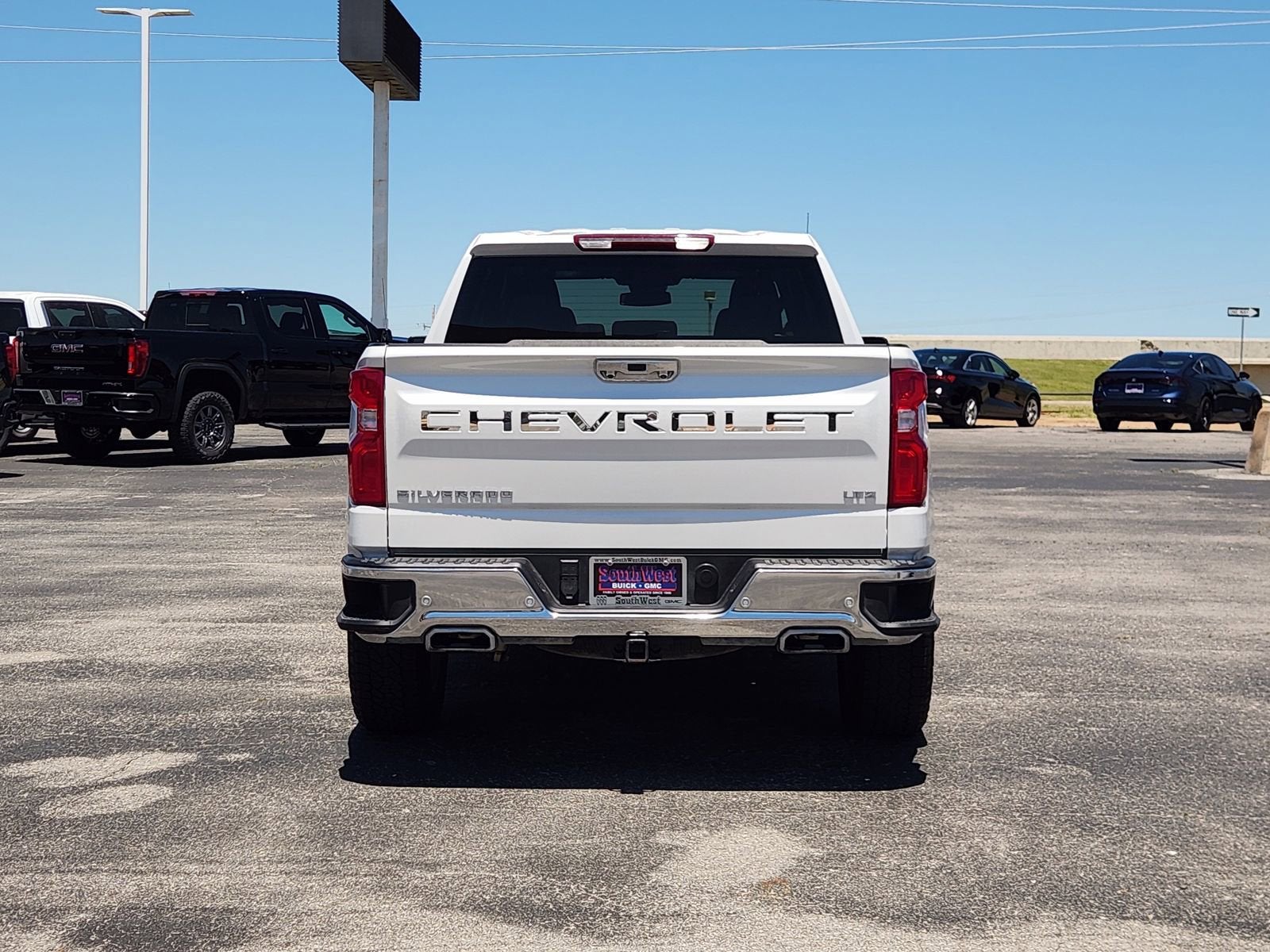 2025 Chevrolet Silverado 1500 LTZ