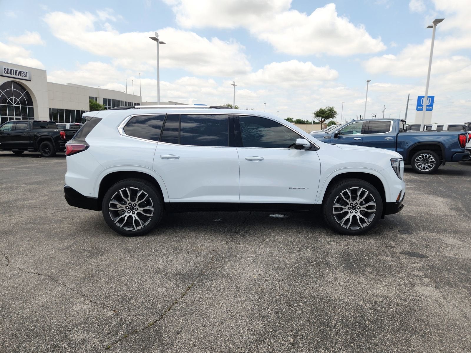 2026 GMC Acadia Denali Ultimate
