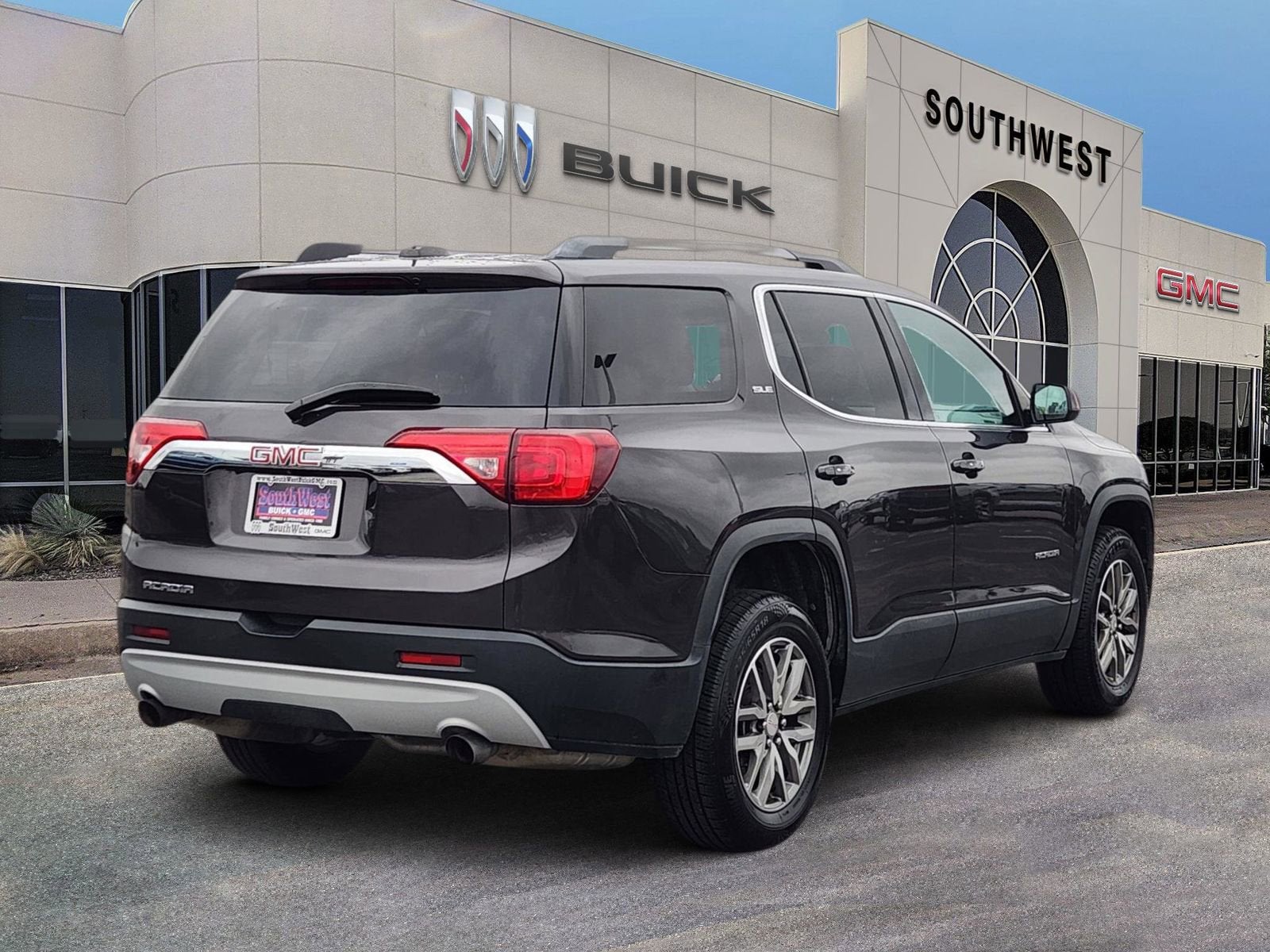 2019 GMC Acadia SLE