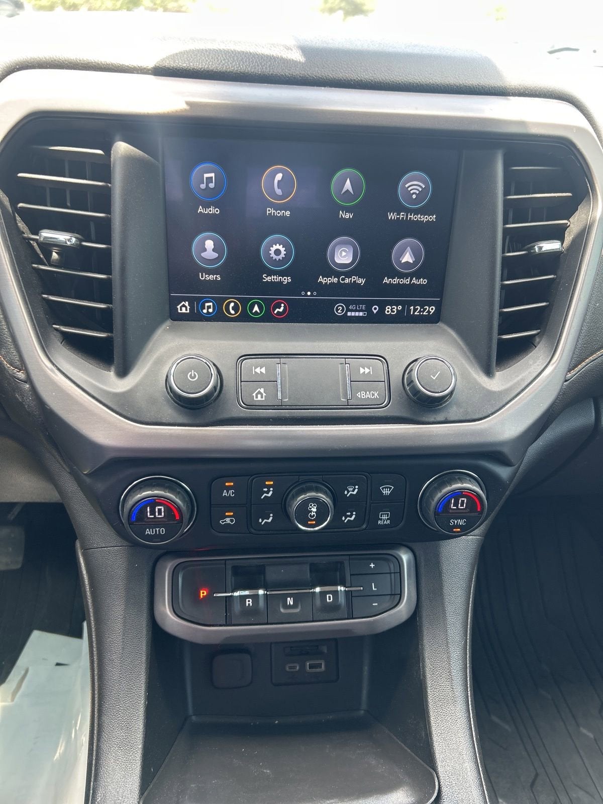 2021 GMC Acadia AT4