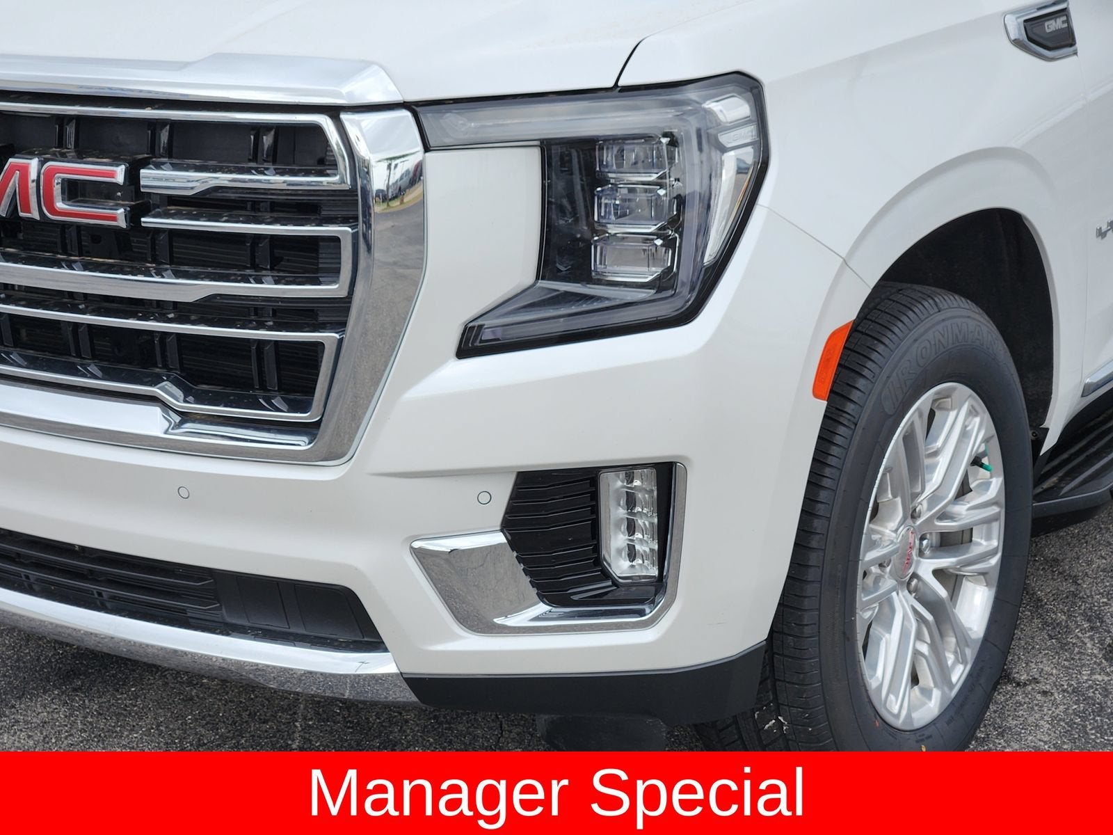 2024 GMC Yukon SLT