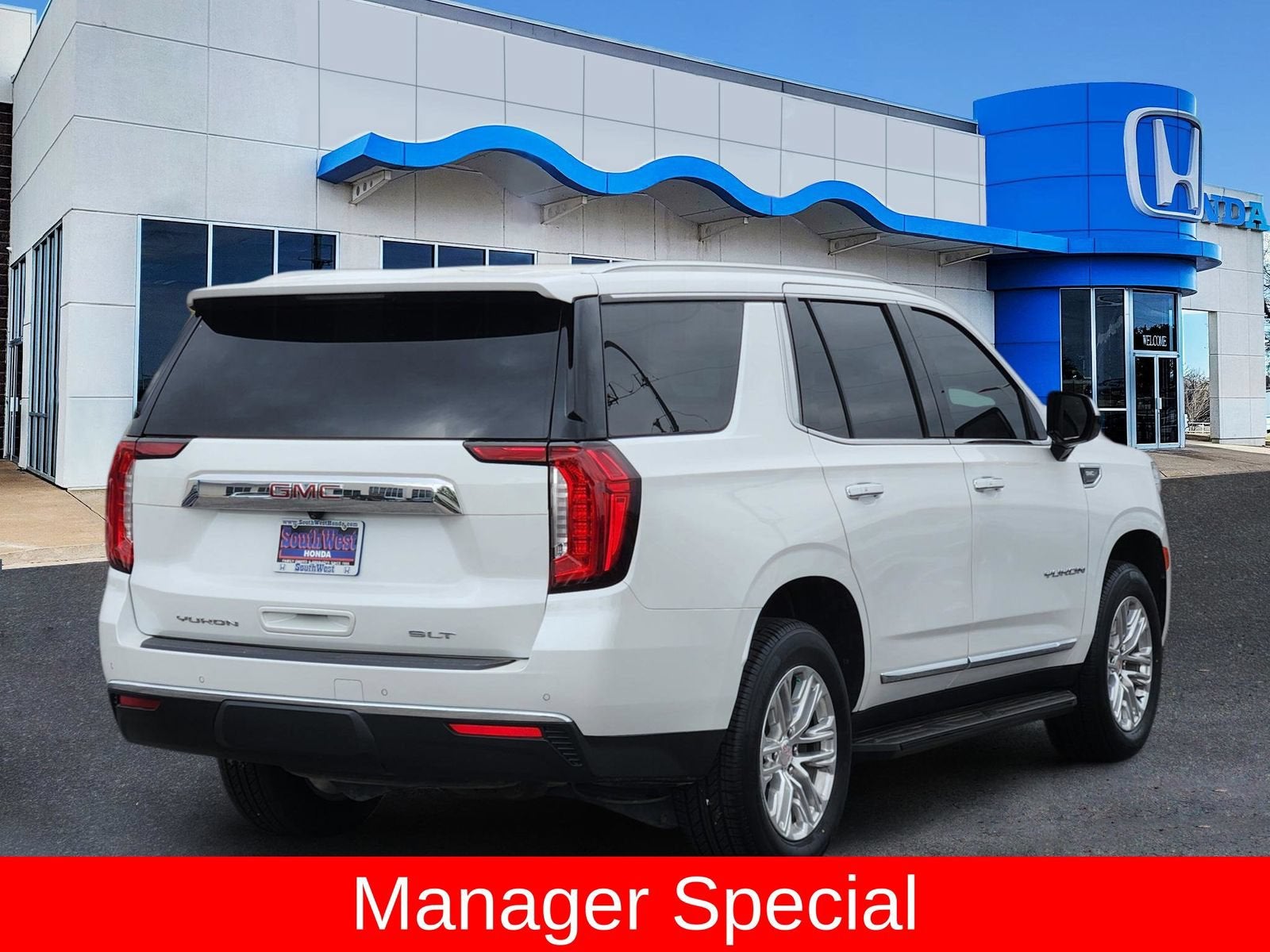 2024 GMC Yukon SLT