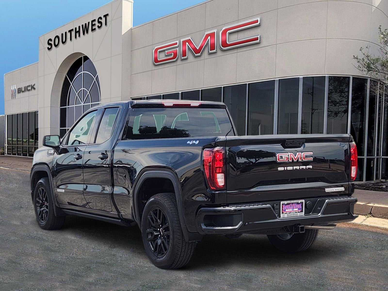 2025 GMC Sierra 1500 Elevation