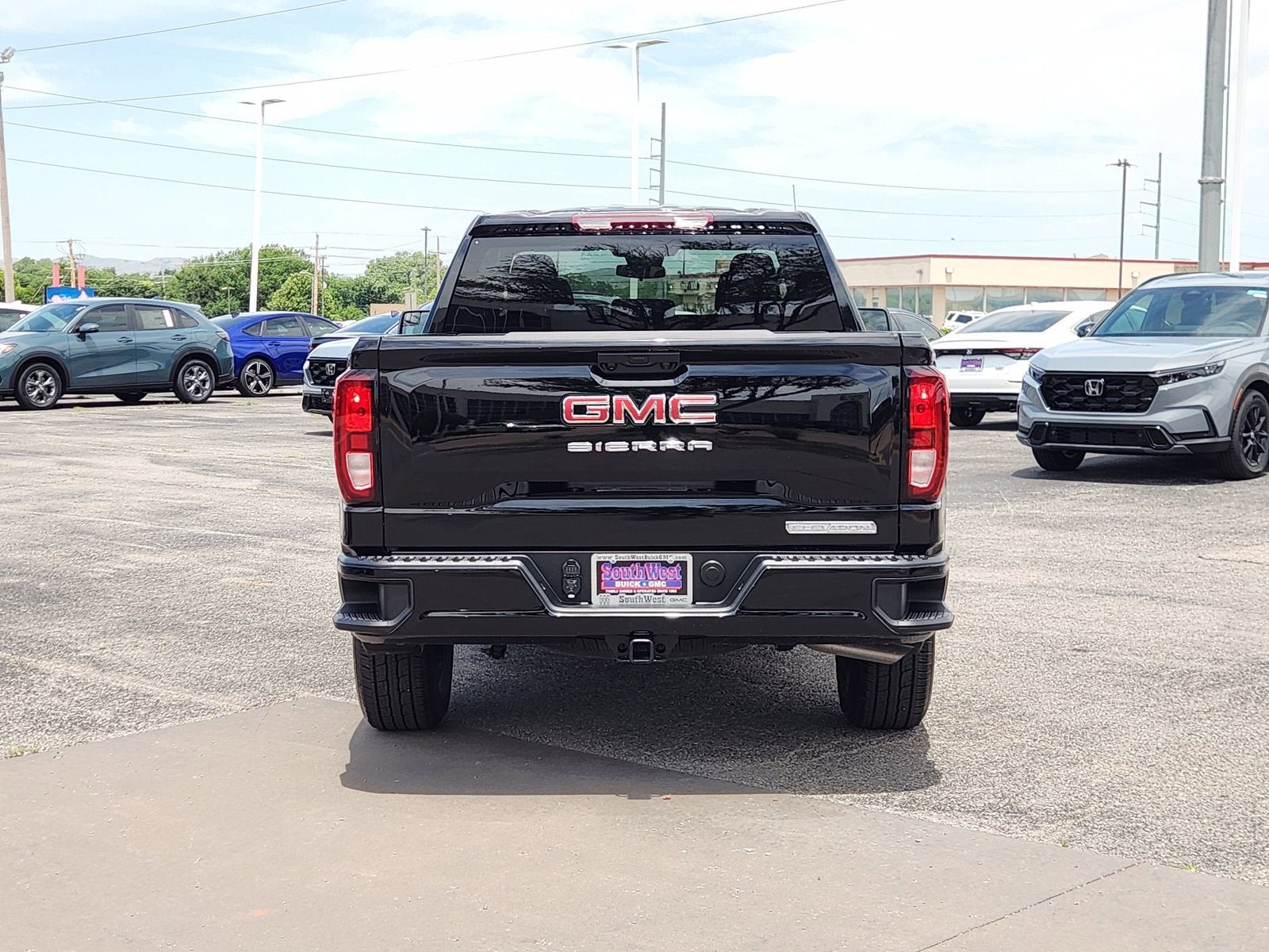 2025 GMC Sierra 1500 Elevation