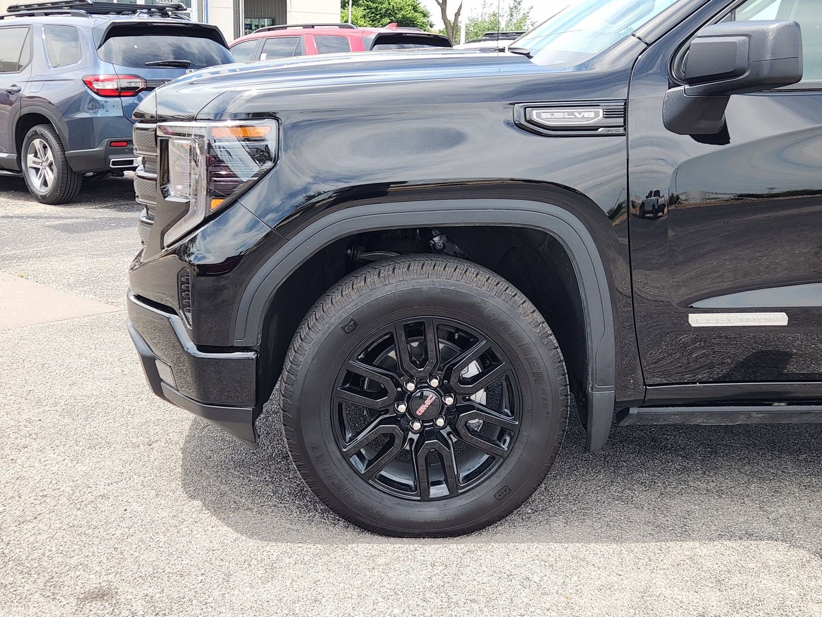 2025 GMC Sierra 1500 Elevation