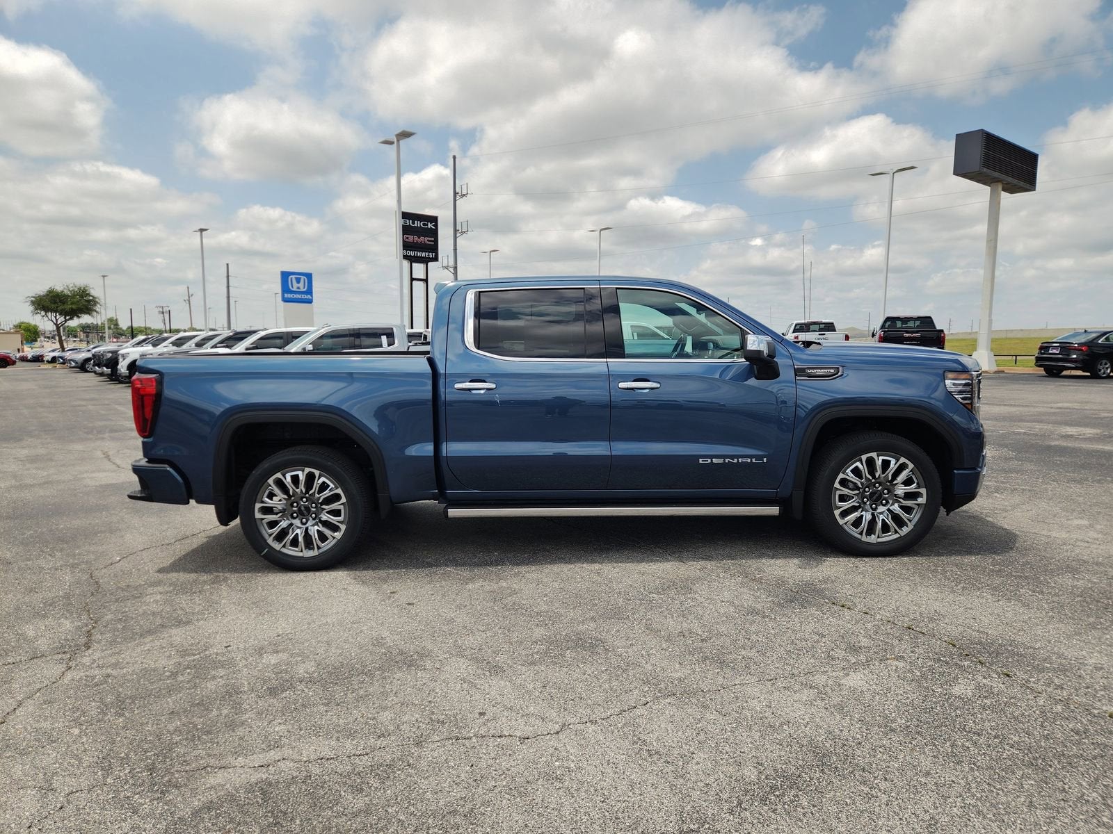 2026 GMC Sierra 1500 Denali Ultimate