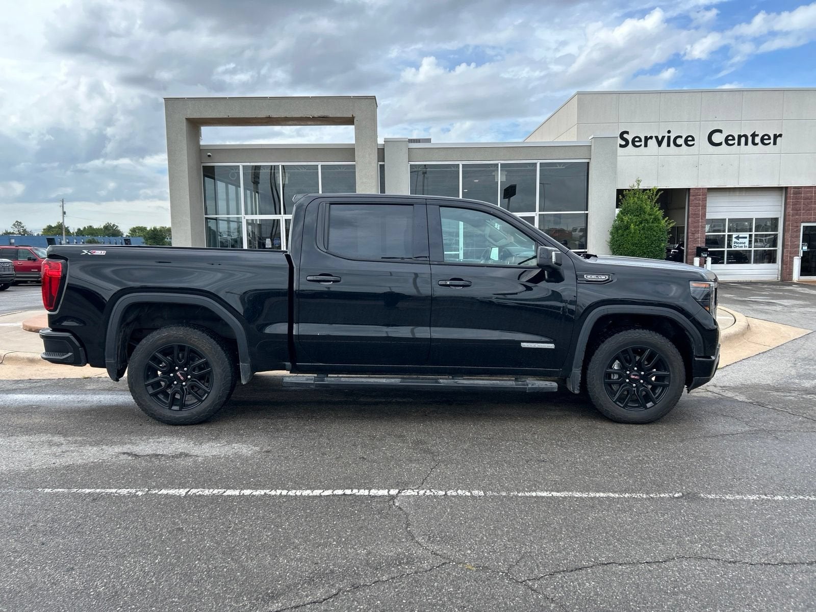 2025 GMC Sierra 1500 Elevation
