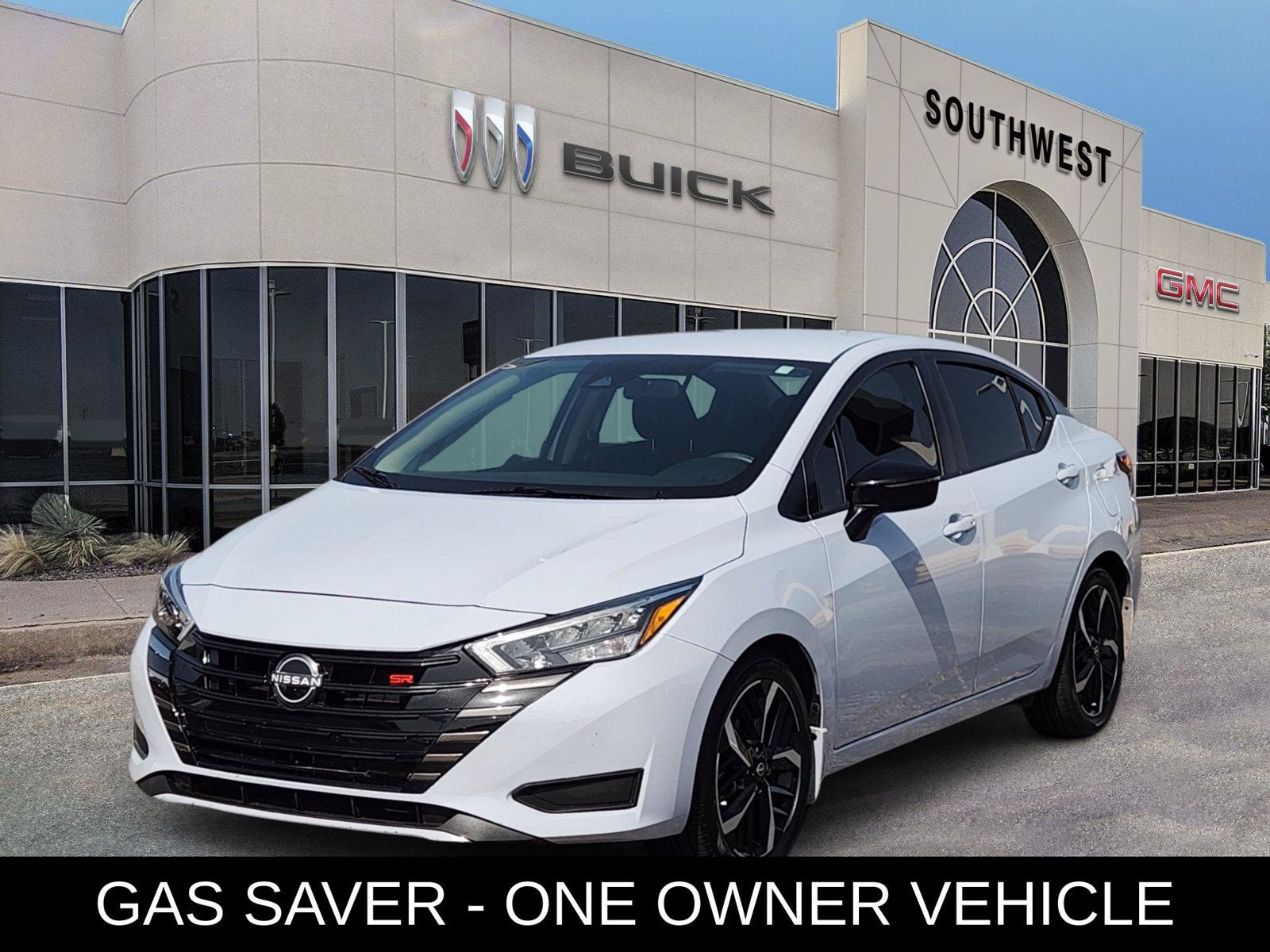 2023 Nissan Versa SR