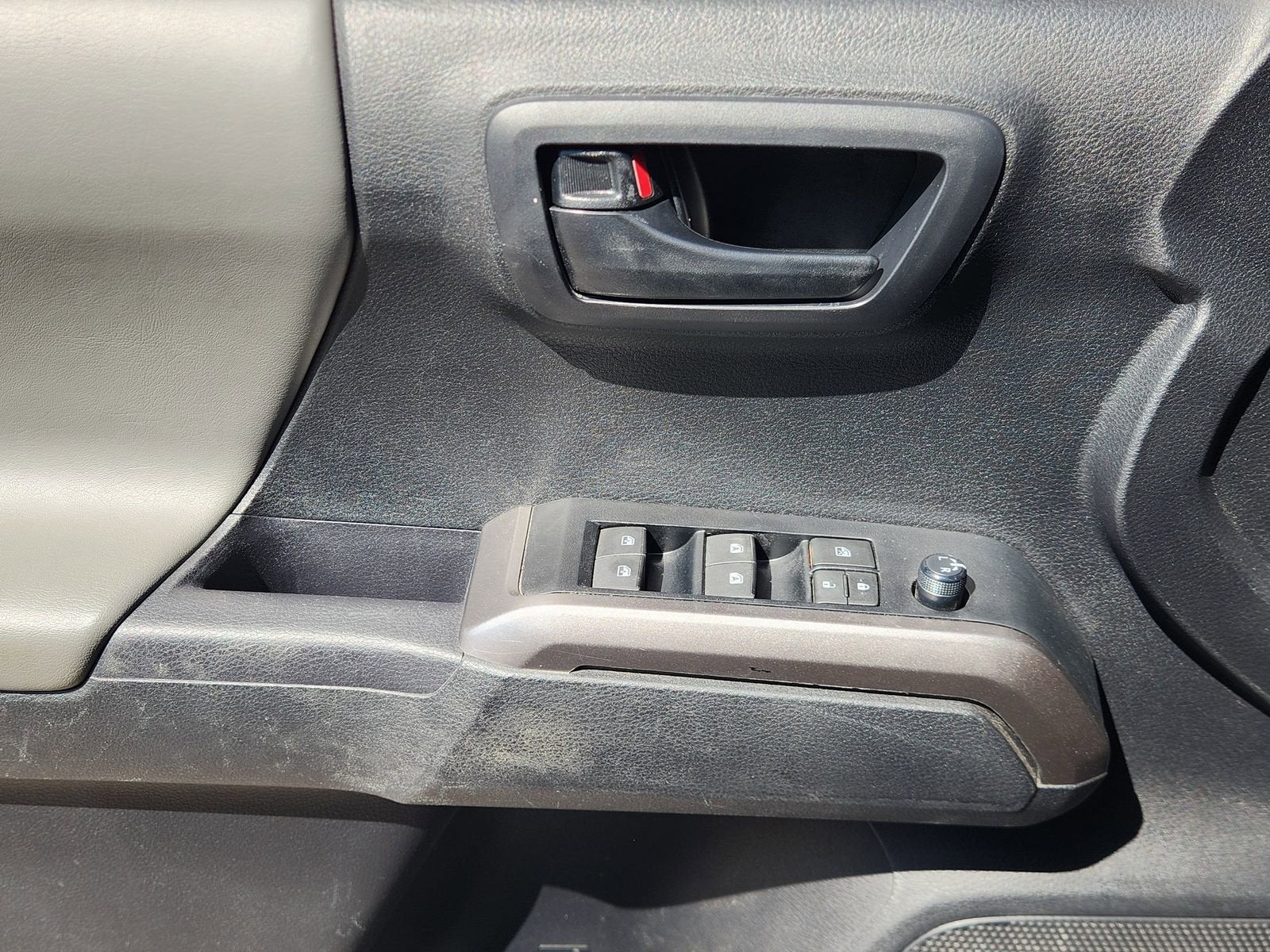 2023 Toyota Tacoma 2WD SR5