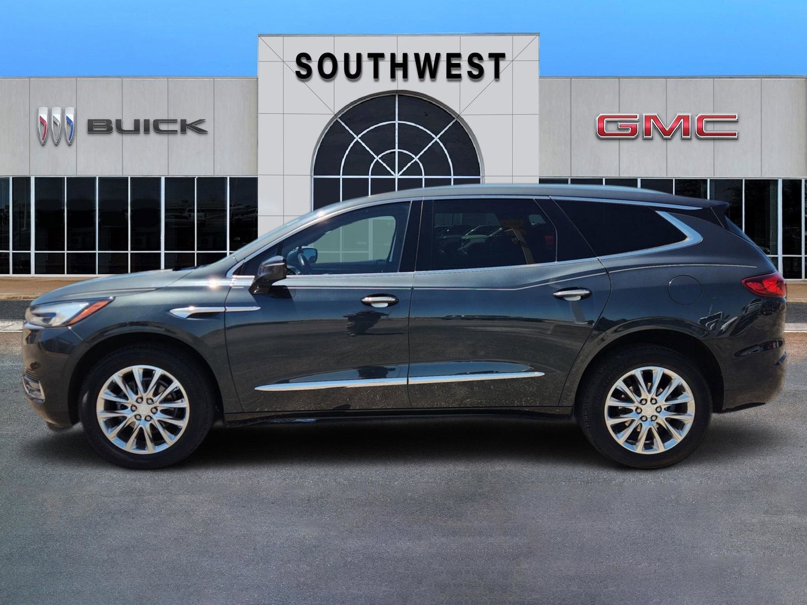 2021 Buick Enclave Essence