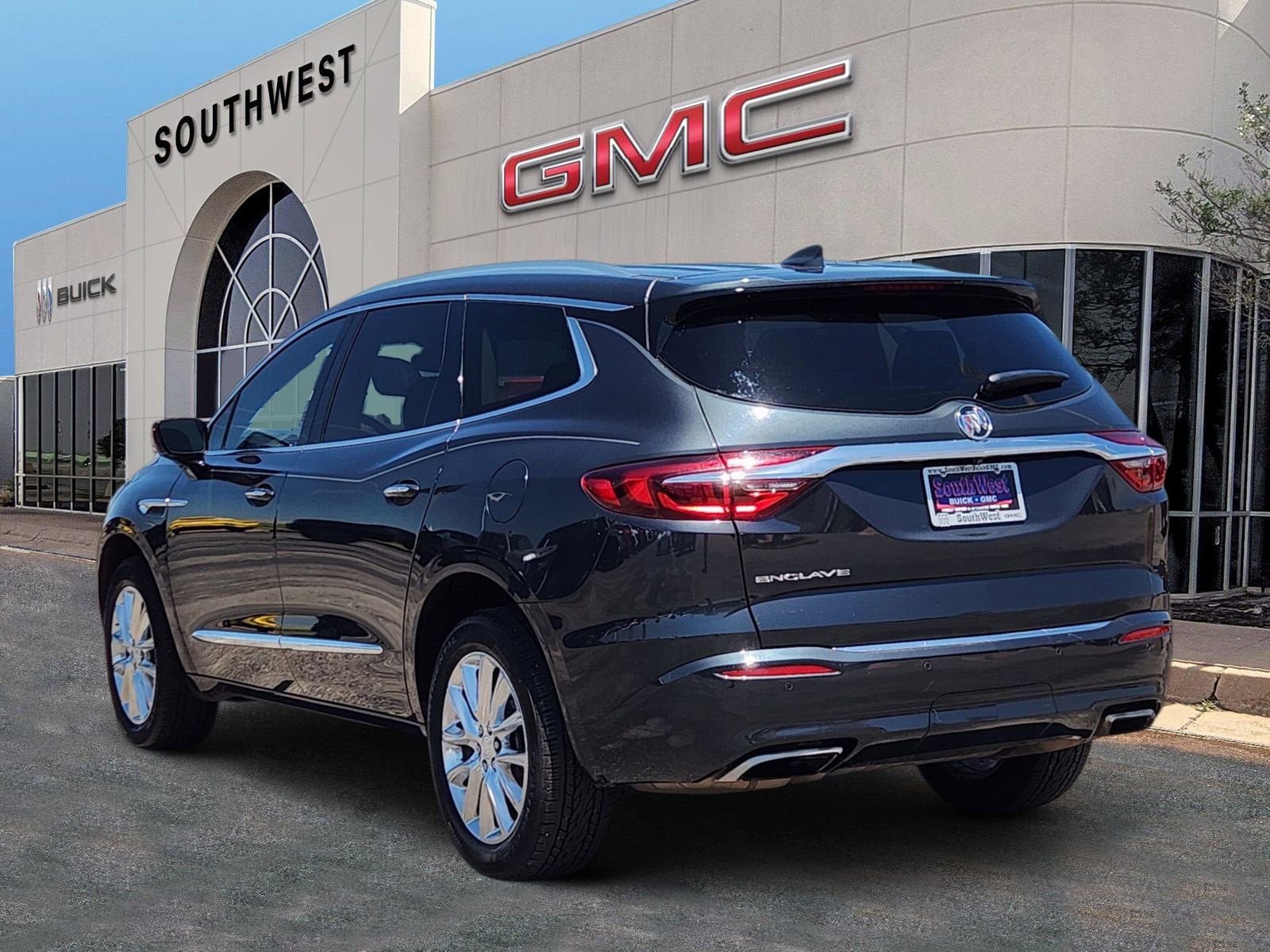 2021 Buick Enclave Essence