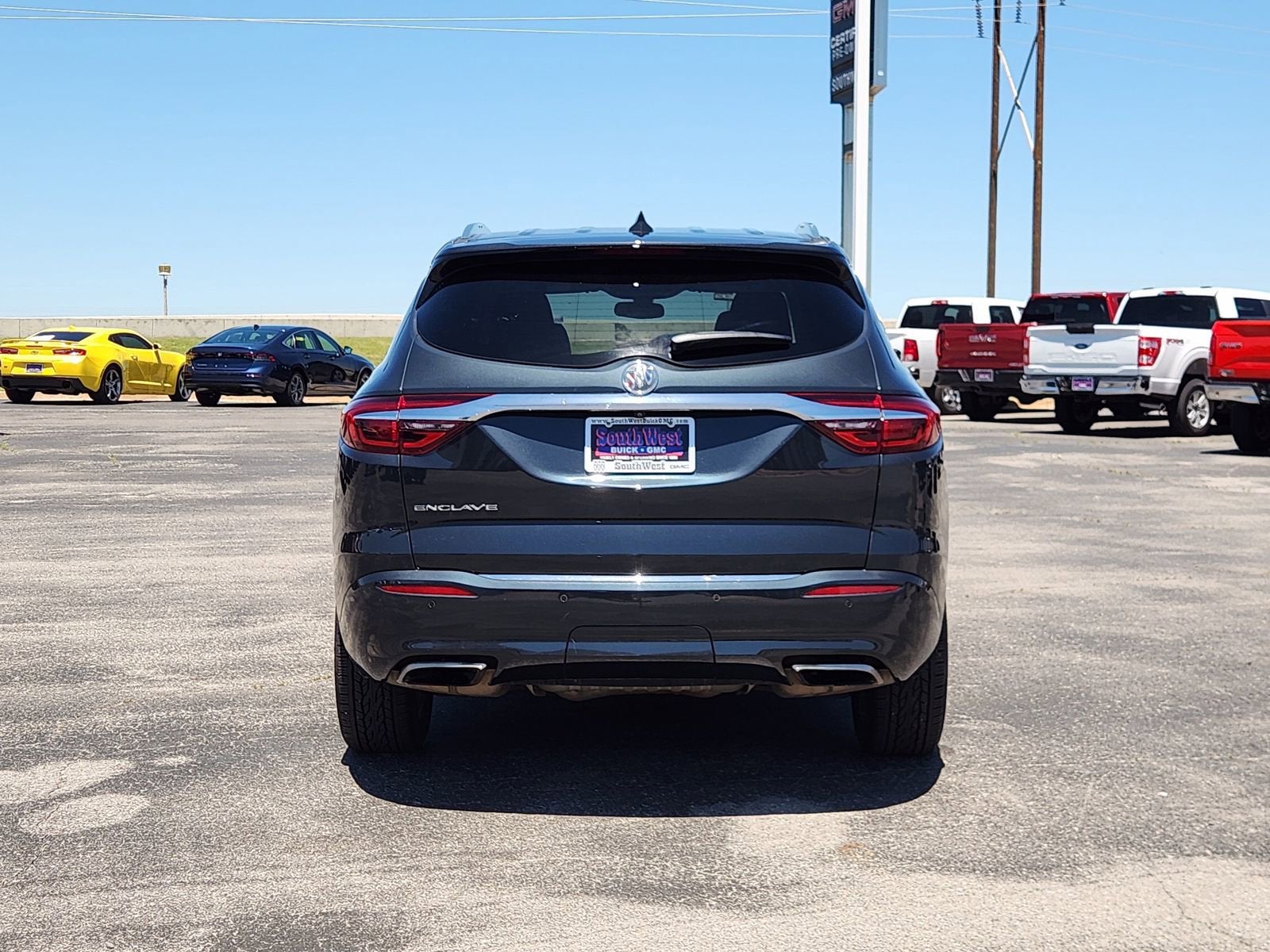 2021 Buick Enclave Essence