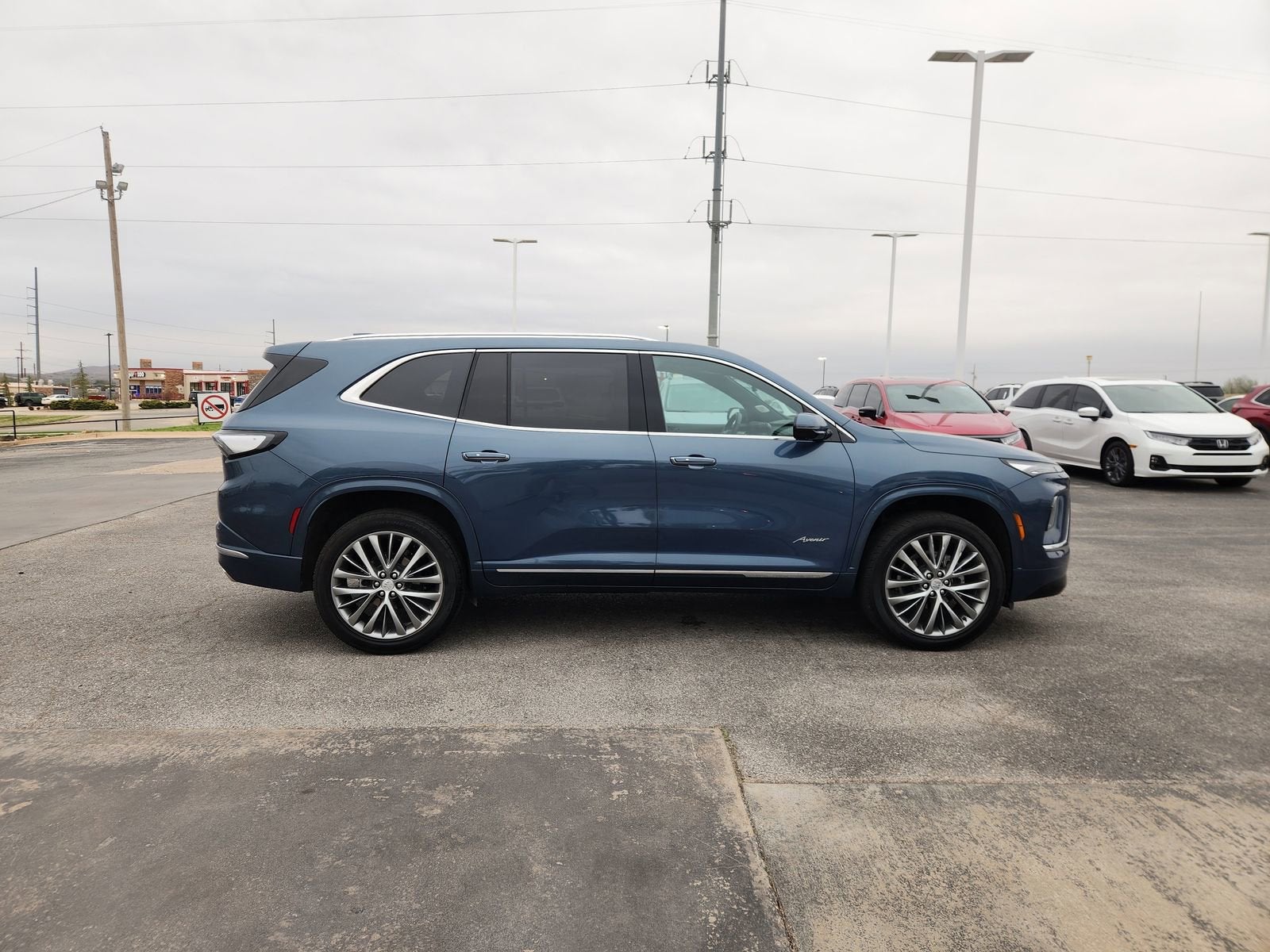 2025 Buick Enclave Avenir