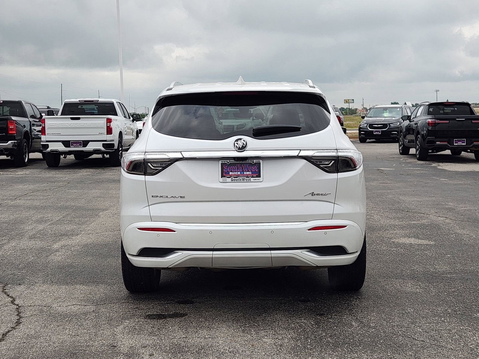 2023 Buick Enclave Avenir