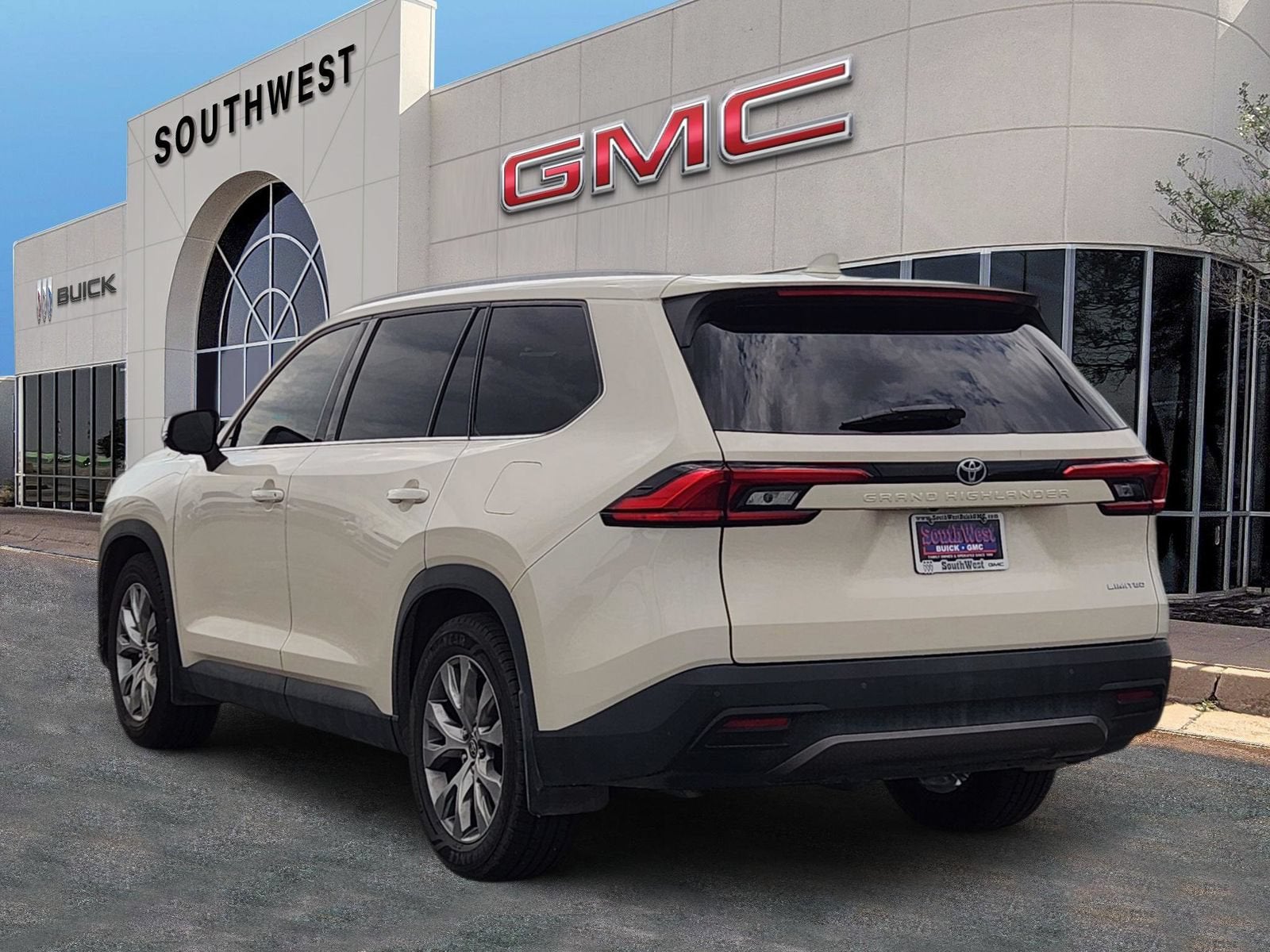 2024 Toyota Grand Highlander XLE
