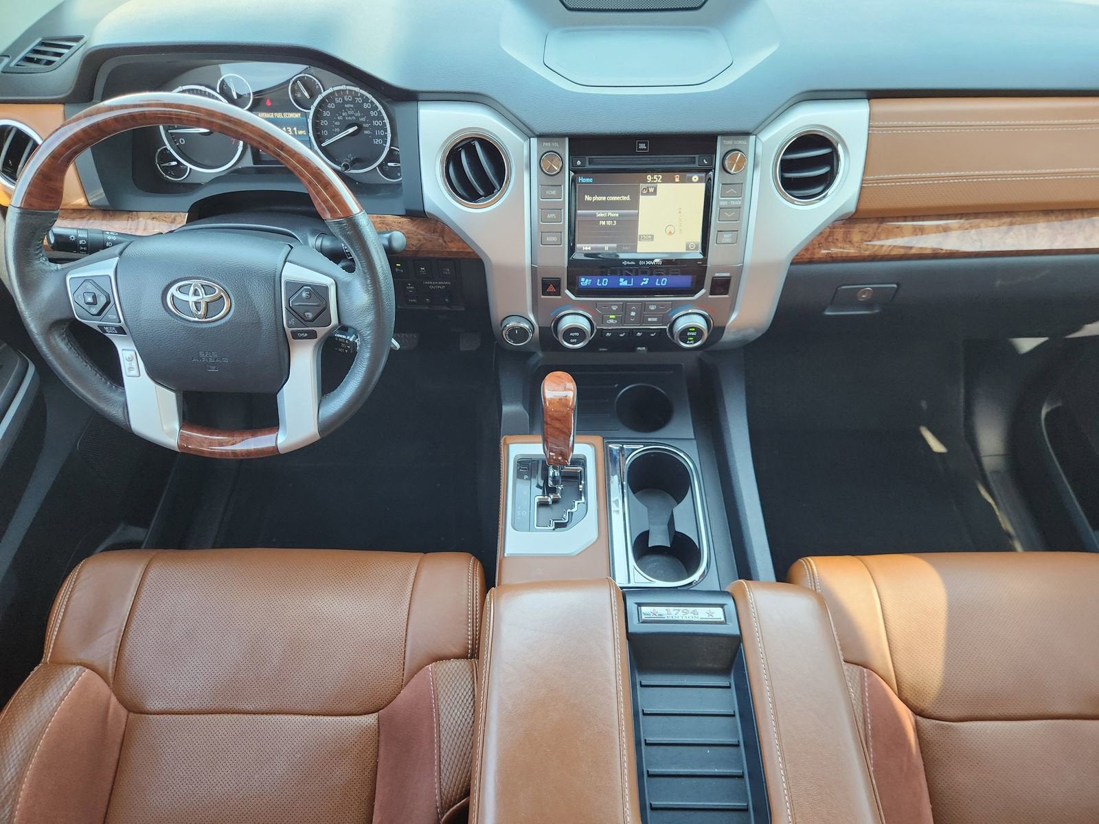 2017 Toyota Tundra 4WD Platinum