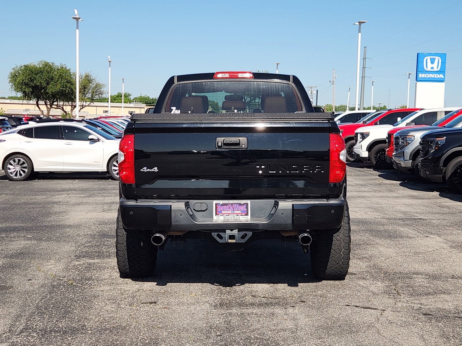 2017 Toyota Tundra 4WD Platinum