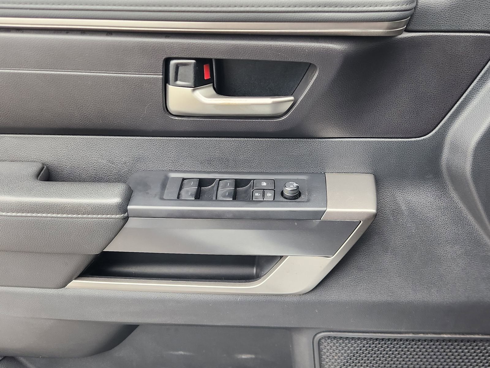 2024 Toyota Tundra 4WD SR5