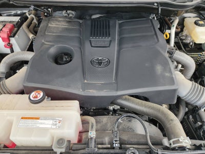 2024 Toyota Tundra 4WD SR5