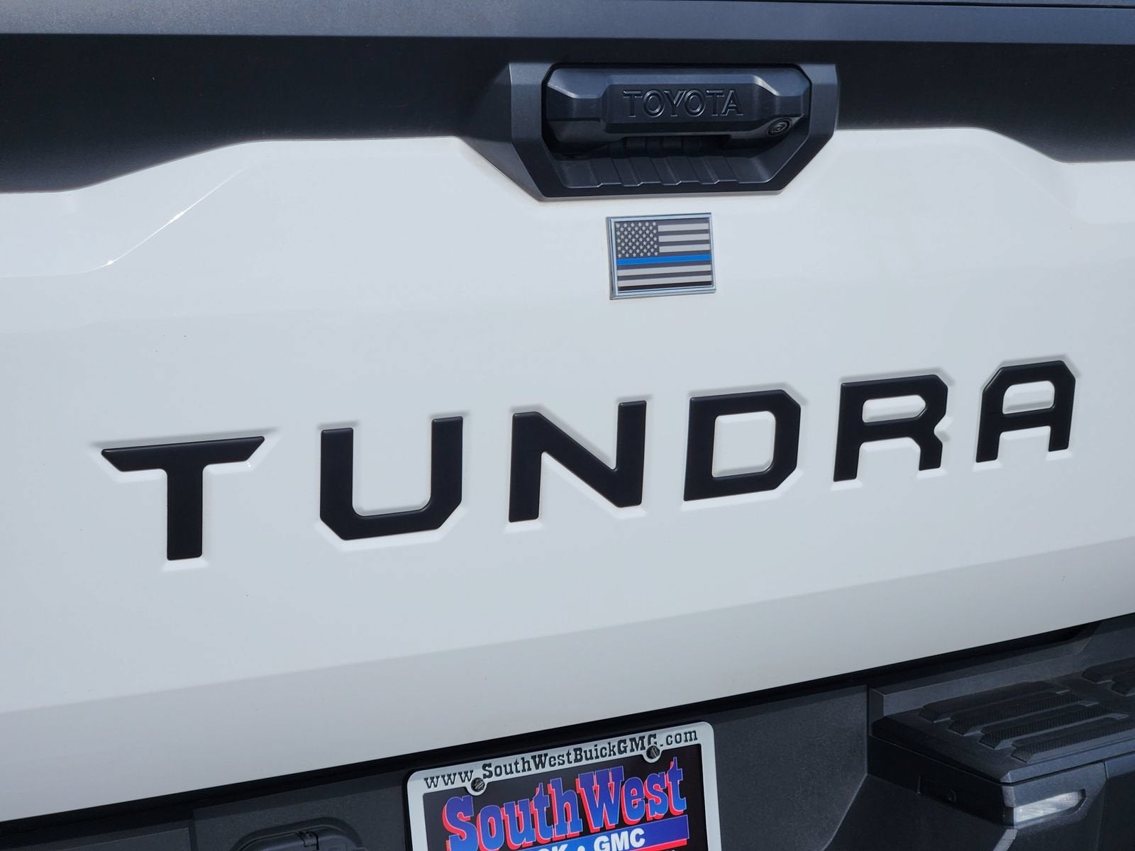 2023 Toyota Tundra 4WD SR5