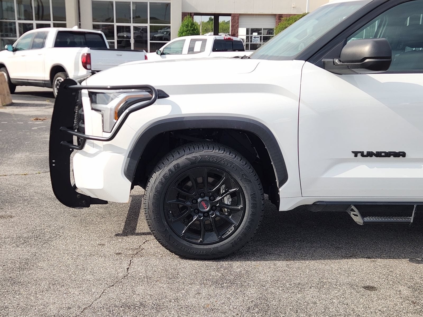 2023 Toyota Tundra 4WD SR5