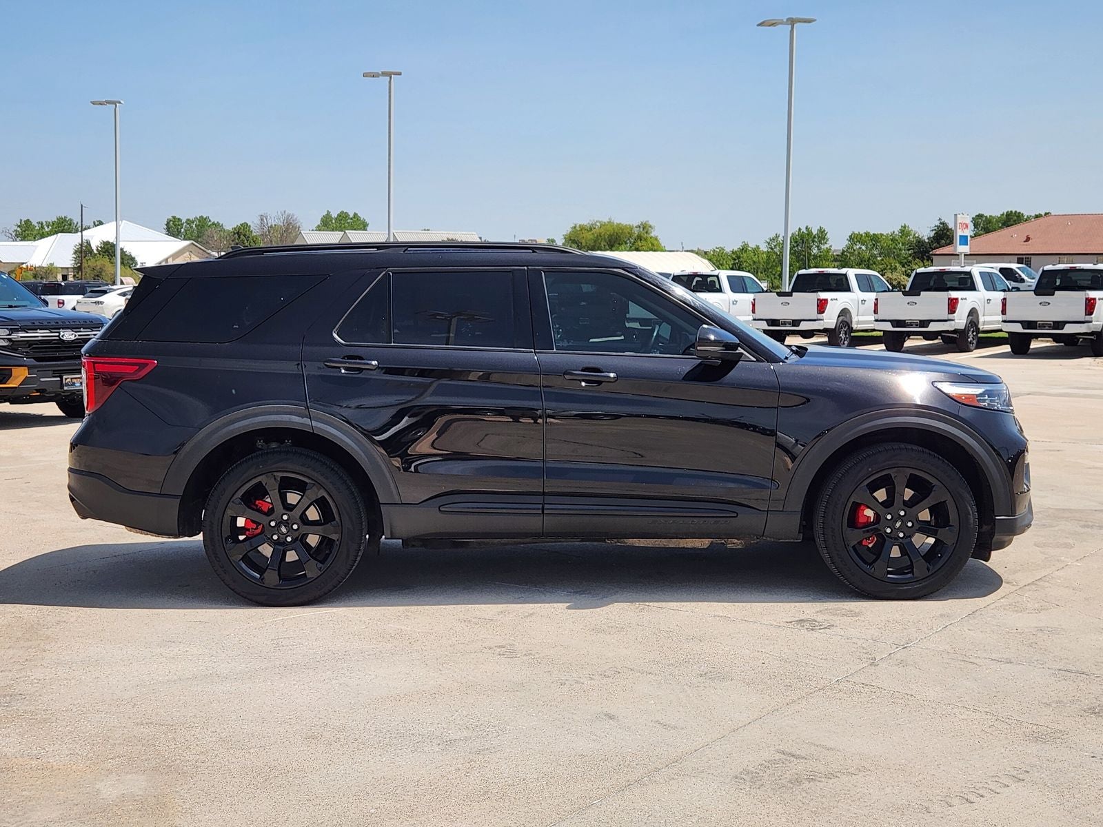 2023 Ford Explorer ST