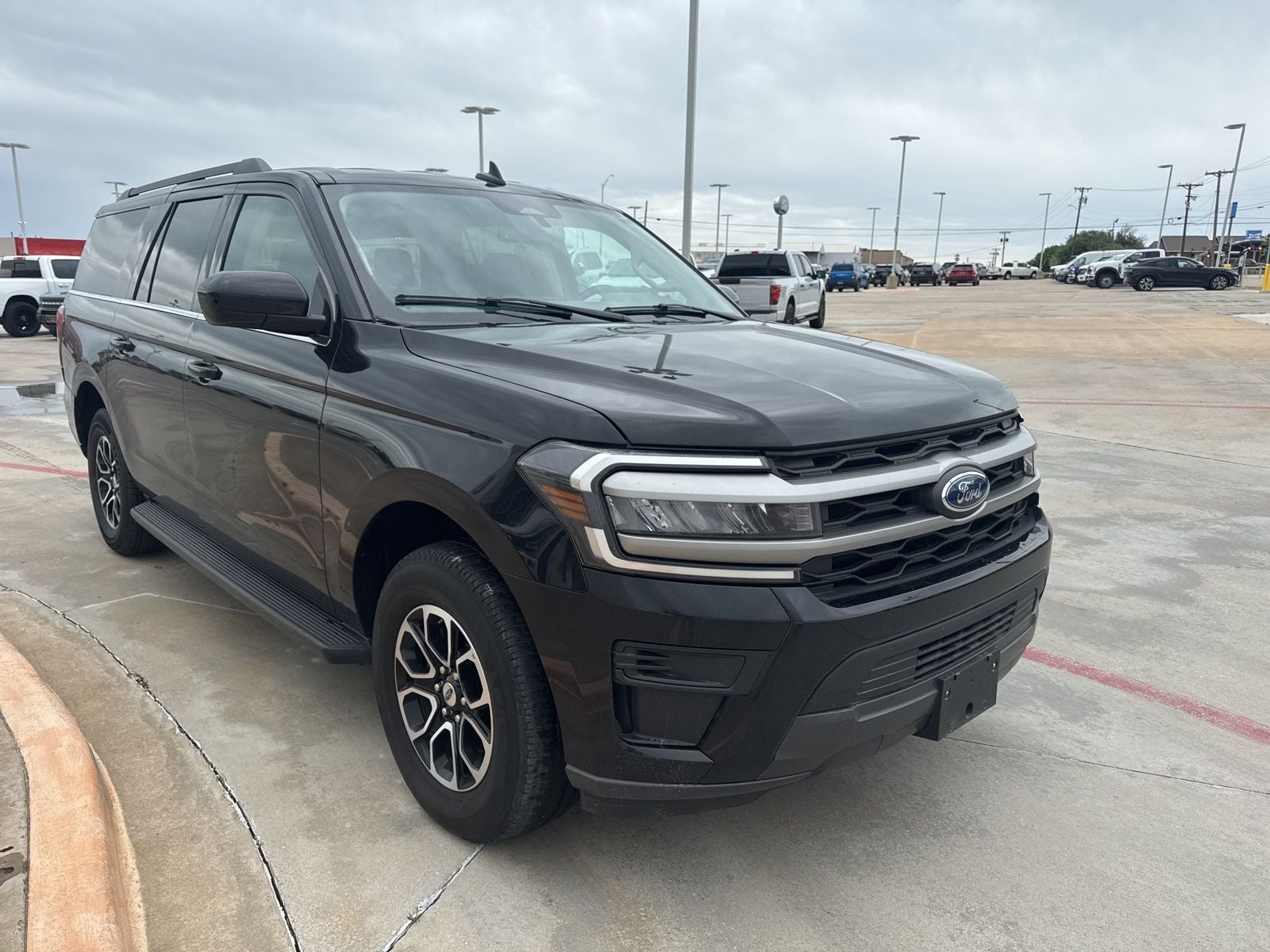 2024 Ford Expedition Max XLT