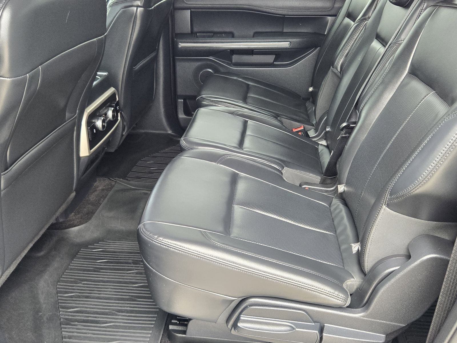 2022 Ford Expedition Max XLT